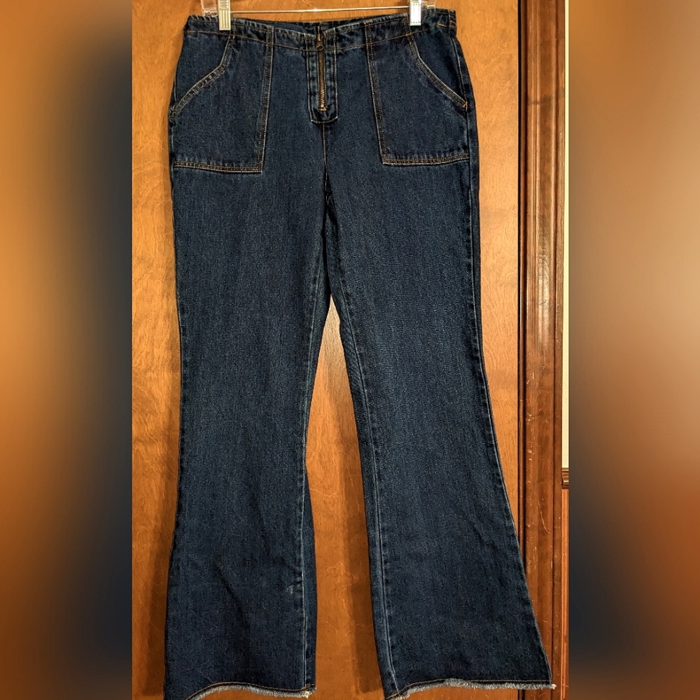 Vintage Y2K 2000s dark wash zipper low rise flare jeans raw frayed hem sz 11 12